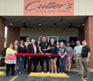 Cutter's Pizzeria And Wings Grand Opening